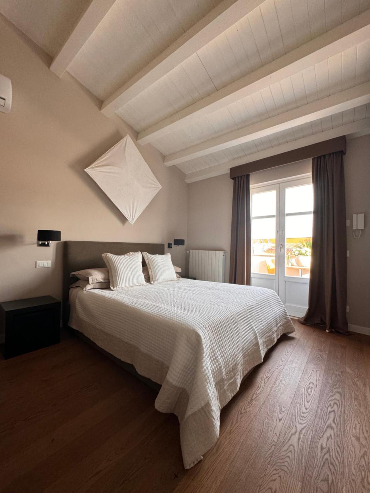 A Cala Suite & Apartment Palermo Exterior photo